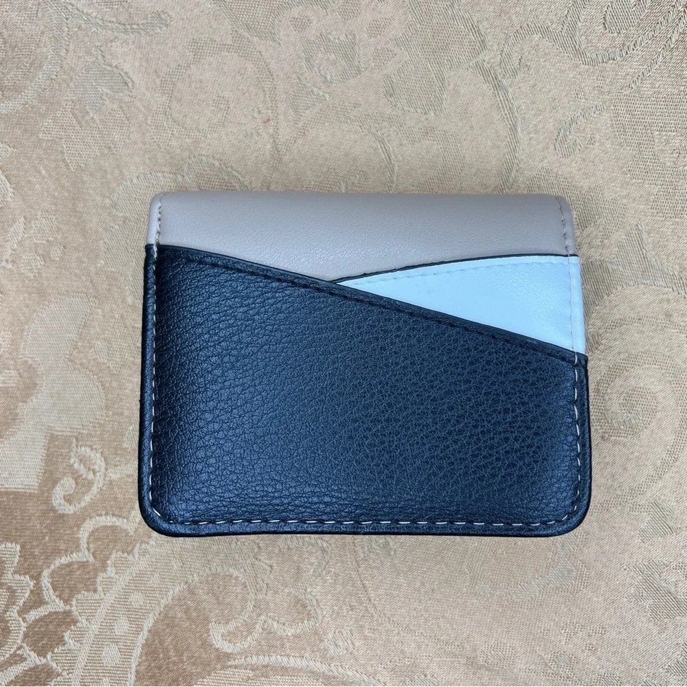 SMALL WALLET BEIGE BLACK WHITE TRAVEL CASUAL  TRI COLOR